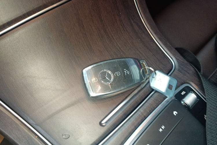 Used Mercedes-Benz GLC 2022 Facelifted GLC 260 L 4MATIC Dynamic Edition Vehicle Key