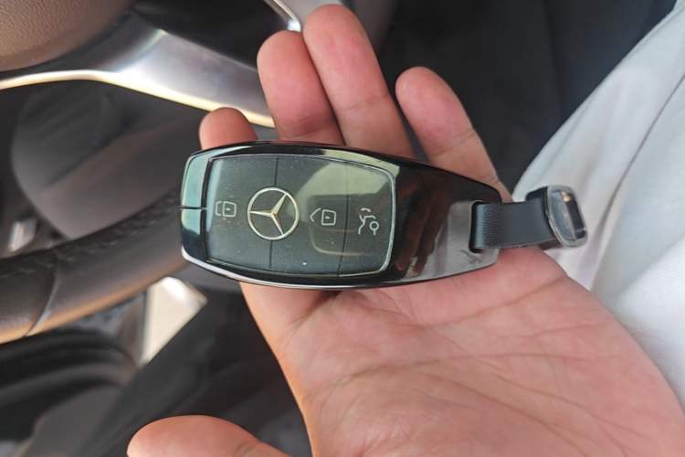Used Mercedes-Benz GLC 2022 Facelifted GLC 260 L 4MATIC Dynamic Edition Vehicle Key