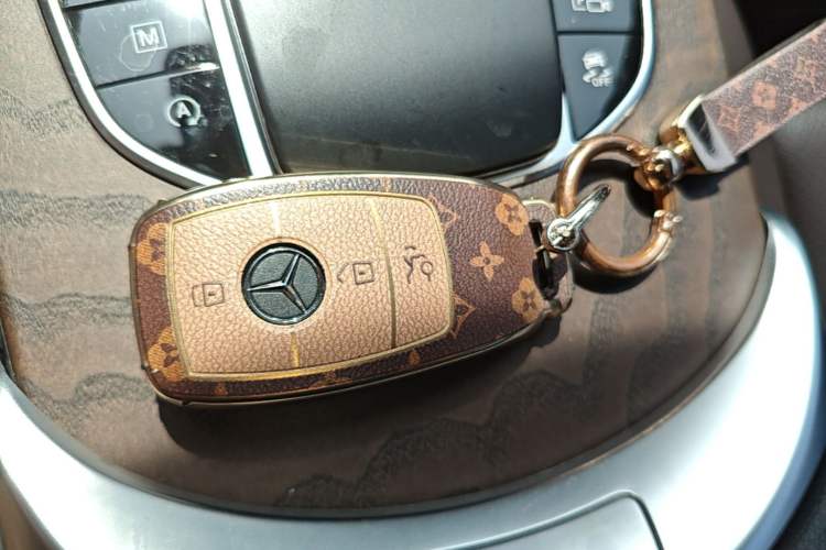 Used Mercedes-Benz GLC 2022 Refreshed GLC 300 L 4MATIC Dynamic Edition Prestige Version Vehicle Key