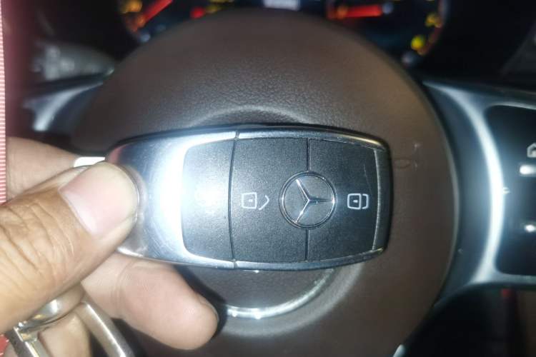 Used Mercedes-Benz GLC 2022 Refreshed GLC 300 L 4MATIC Dynamic Edition Prestige Version Vehicle Key