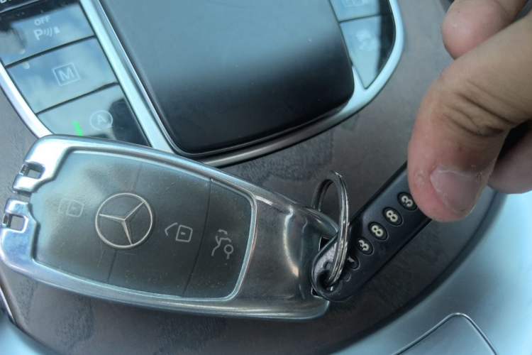 Used Mercedes-Benz GLC 2022 Refreshed GLC 300 L 4MATIC Dynamic Edition Prestige Version Vehicle Key