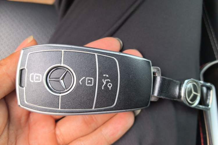 Used Mercedes-Benz GLC 2022 Second Facelift GLC 260 L 4MATIC Dynamic Edition Vehicle Key