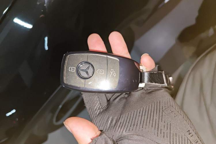 Used Mercedes-Benz GLC 2022 GLC 300 L 4MATIC Luxury Model Vehicle Key