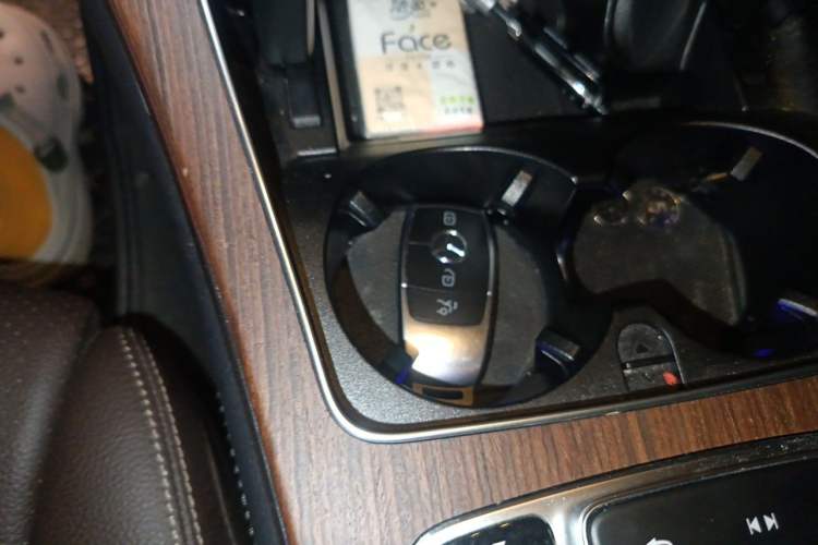 Used Mercedes-Benz GLC 2022 GLC 300 L 4MATIC Dynamic Model Vehicle Key