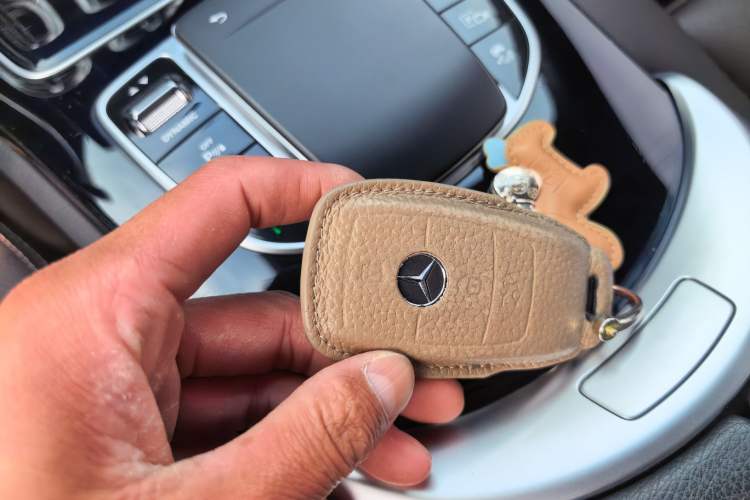 Used Mercedes-Benz GLC 2022 Refreshed GLC 260 L 4MATIC Dynamic Edition Vehicle Key