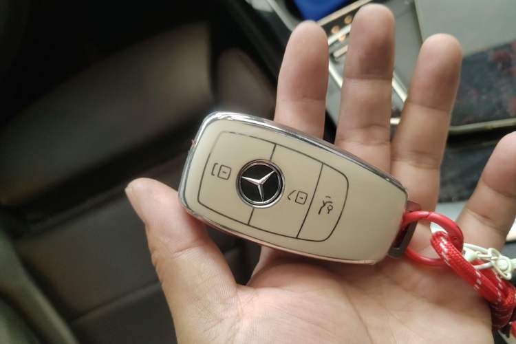 Used Mercedes-Benz GLC 2022 Refreshed GLC 260 L 4MATIC Dynamic Edition Vehicle Key