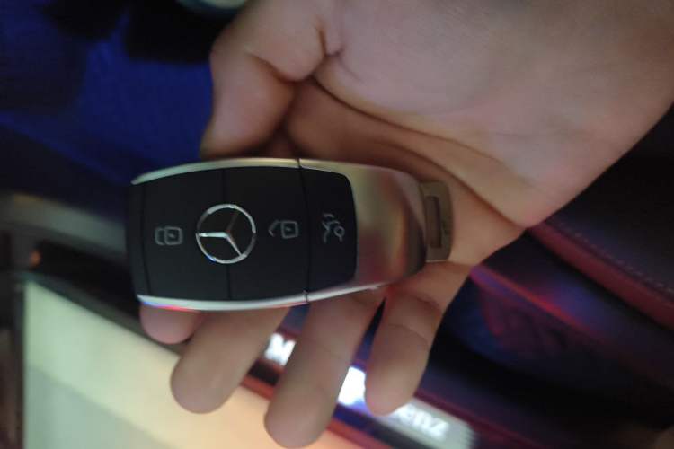 Used Mercedes-Benz GLC 2022 Refreshed GLC 260 L 4MATIC Dynamic Edition Vehicle Key