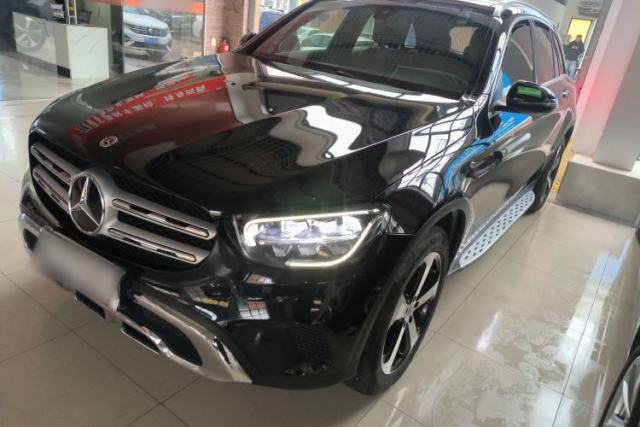 Ojetý Mercedes-Benz GLC 2022 Refreshed GLC 260 L 4MATIC Dynamic Edition