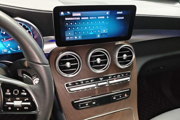 Used Mercedes-Benz GLC 2022 Refreshed GLC 300 L 4MATIC Dynamic Edition Prestige Version Audio And AC Panel