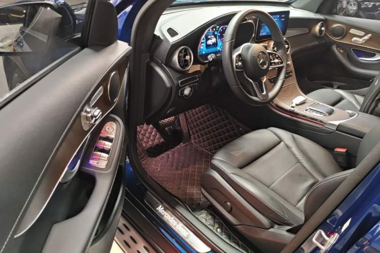Used Mercedes-Benz GLC 2022 Refreshed GLC 300 L 4MATIC Dynamic Edition Prestige Version Driver Seat