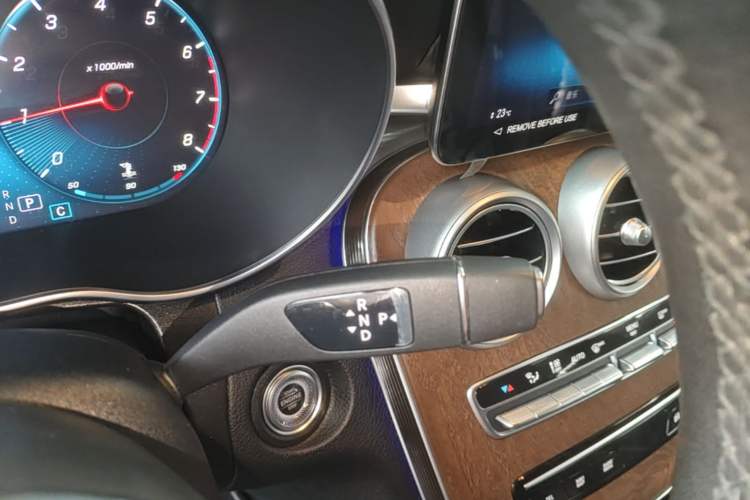 Used Mercedes-Benz GLC 2022 Refreshed GLC 300 L 4MATIC Dynamic Edition Prestige Version Gear Lever