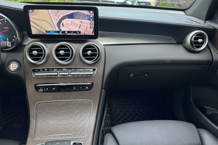Used Mercedes-Benz GLC 2022 Refreshed GLC 300 L 4MATIC Dynamic Edition Prestige Version Interior 10