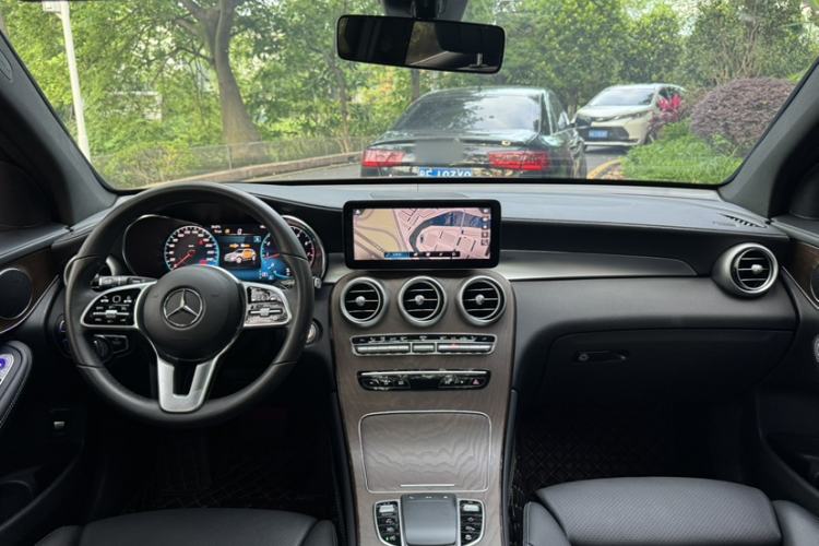 Used Mercedes-Benz GLC 2022 Refreshed GLC 300 L 4MATIC Dynamic Edition Prestige Version Interior 11
