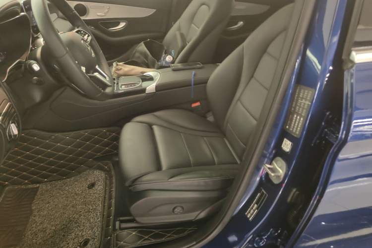 Used Mercedes-Benz GLC 2022 Second Facelift GLC 260 L 4MATIC Dynamic Edition Left Front Seat
