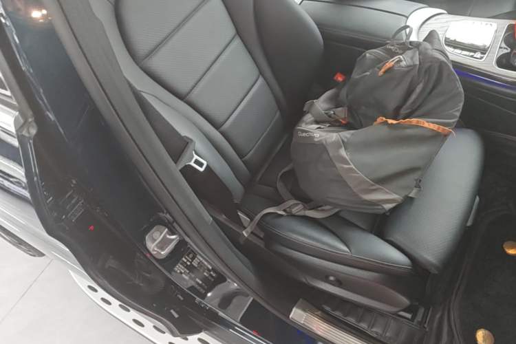 Used Mercedes-Benz GLC 2022 Refreshed GLC 300 L 4MATIC Dynamic Edition Prestige Version Right Front Seat