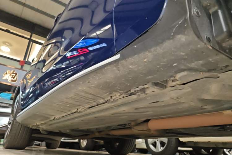 Used Mercedes-Benz GLC 2022 Refreshed GLC 300 L 4MATIC Dynamic Edition Prestige Version Right Side Sill