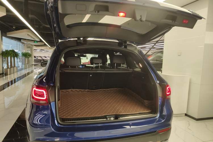 Used Mercedes-Benz GLC 2022 Second Facelift GLC 260 L 4MATIC Dynamic Edition Trunk