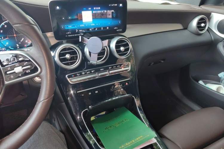 Used Mercedes-Benz GLC 2022 Refreshed GLC 260 L 4MATIC Dynamic Edition Audio And AC Panel
