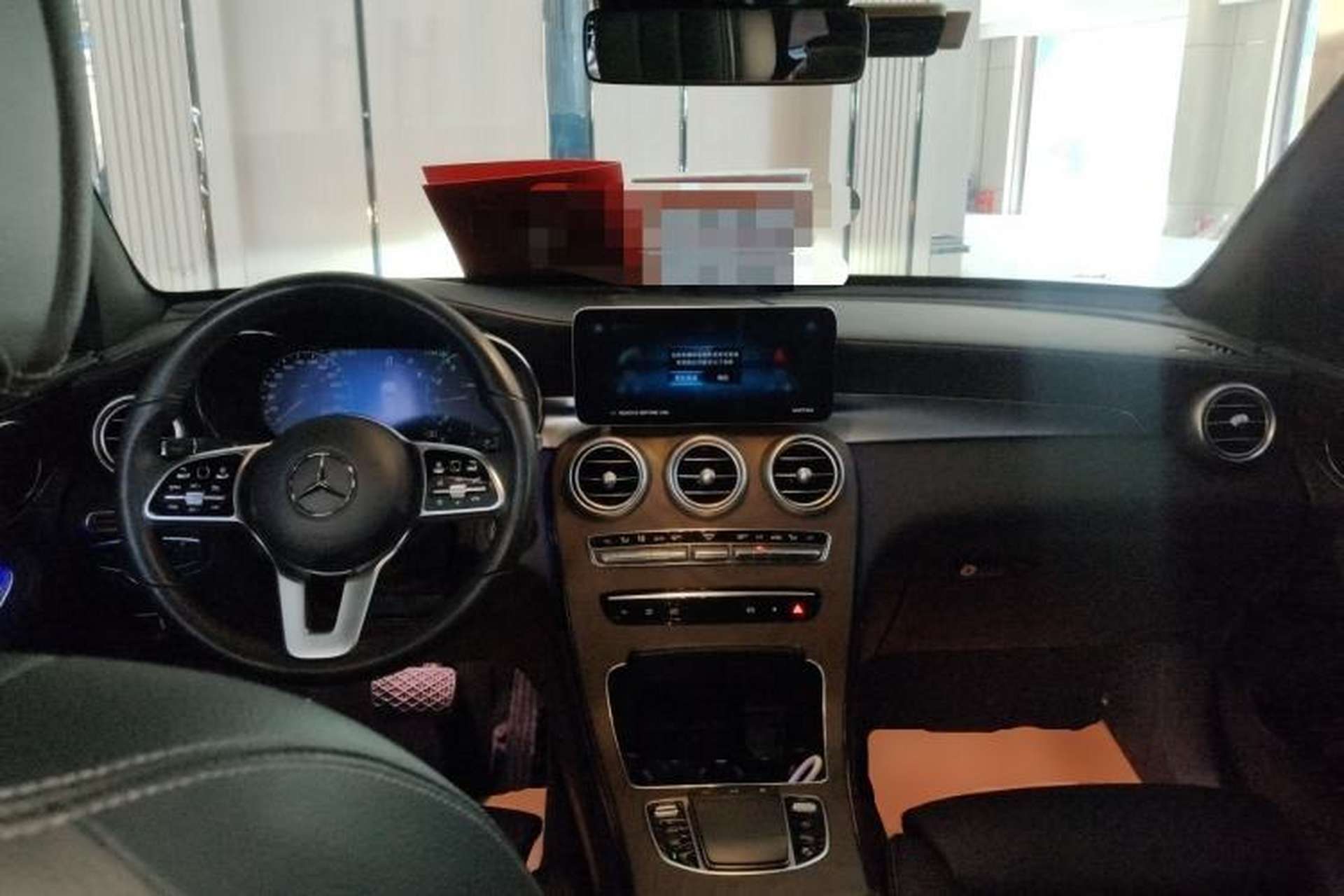 Used Mercedes-Benz GLC 2022 GLC 300 L 4MATIC Dynamic Edition Prestige Model Center Console