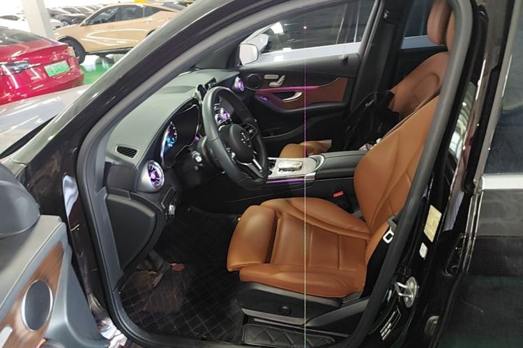 Used Mercedes-Benz GLC 2022 Second Facelift GLC 260 L 4MATIC Luxury Edition Driver Seat
