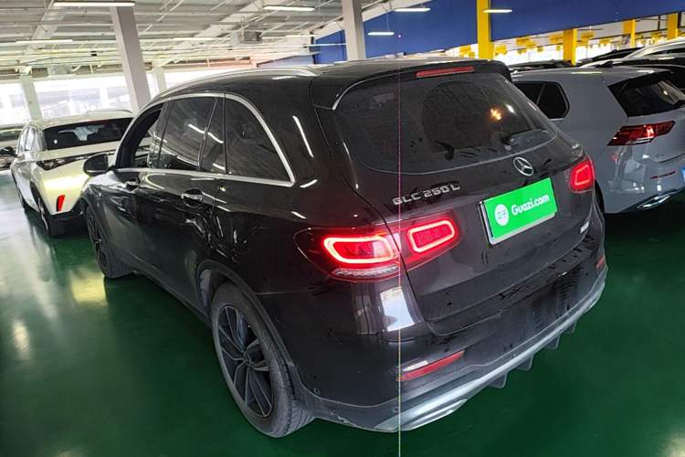 Used Mercedes-Benz GLC 2022 Second Facelift GLC 260 L 4MATIC Luxury Edition Exterior 2
