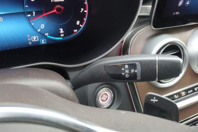 Used Mercedes-Benz GLC 2022 GLC 260 L 4MATIC Luxury Model Gear Lever