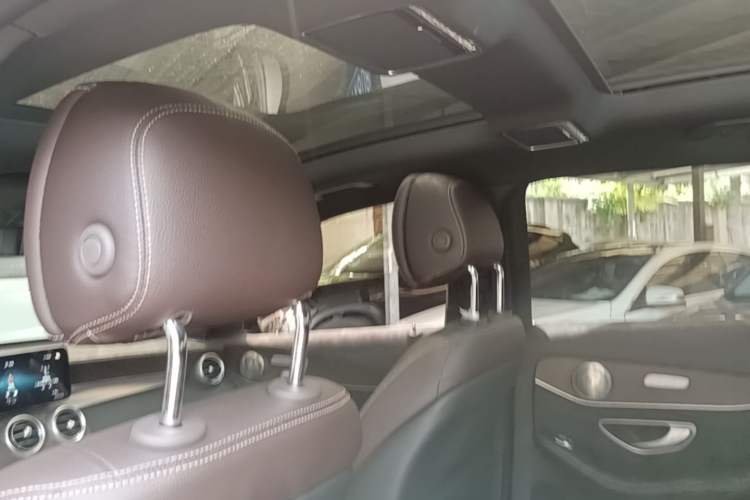 Used Mercedes-Benz GLC 2022 Second Facelift GLC 260 L 4MATIC Luxury Edition Headliner