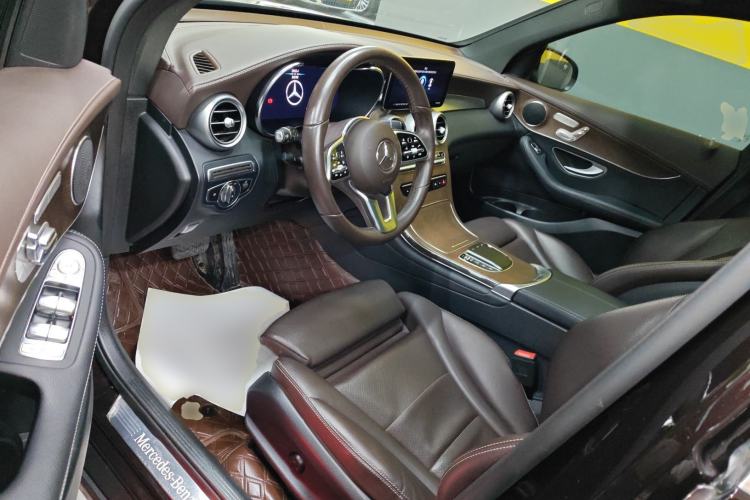 Used Mercedes-Benz GLC 2022 Refreshed GLC 300 L 4MATIC Dynamic Edition Prestige Version Interior 3