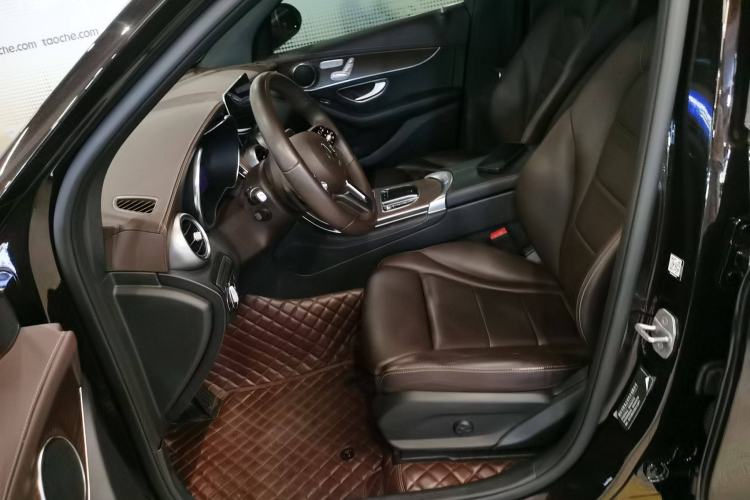 Used Mercedes-Benz GLC 2022 Second Facelift GLC 260 L 4MATIC Luxury Edition Left Front Seat
