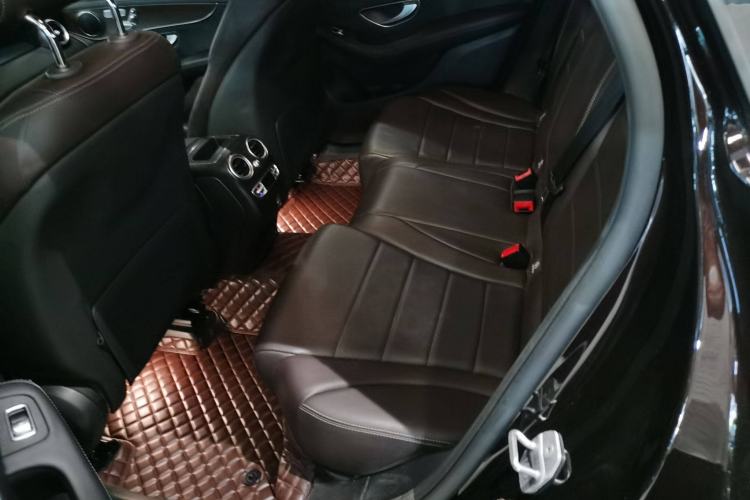 Used Mercedes-Benz GLC 2022 Second Facelift GLC 260 L 4MATIC Luxury Edition Left Rear Seat