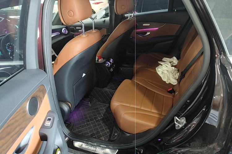 Used Mercedes-Benz GLC 2022 Second Facelift GLC 260 L 4MATIC Luxury Edition Left Rear Seat