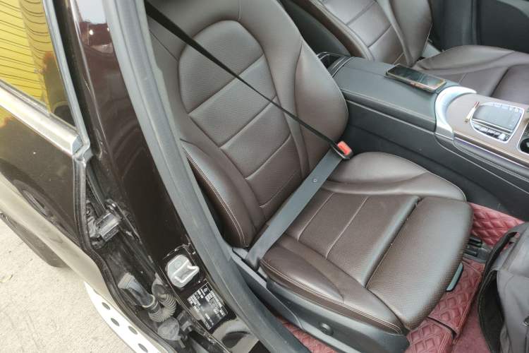 Used Mercedes-Benz GLC 2022 GLC 260 L 4MATIC Luxury Model Right Front Seat