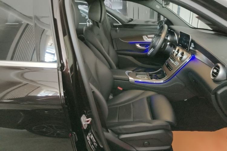 Used Mercedes-Benz GLC 2022 GLC 300 L 4MATIC Dynamic Edition Prestige Model Right Front Seat