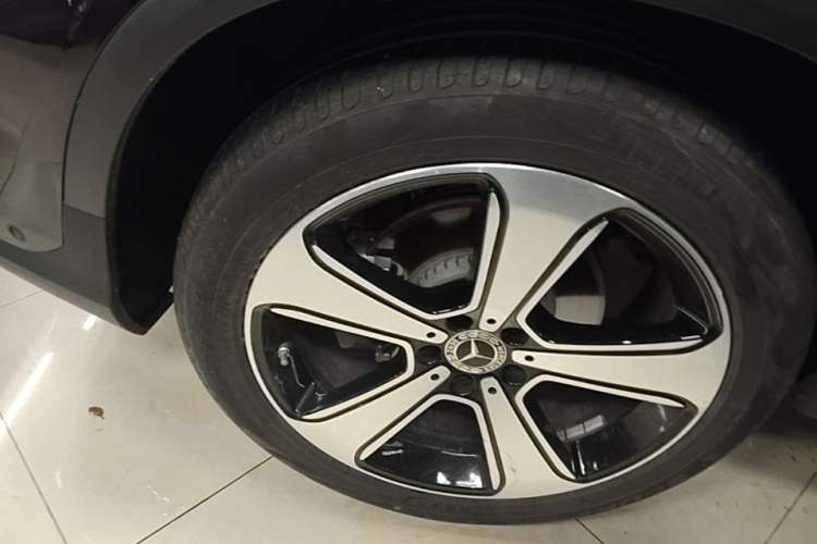 Used Mercedes-Benz GLC 2022 GLC 300 L 4MATIC Dynamic Edition Prestige Model Right Rear Wheel Hub