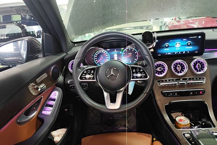 Used Mercedes-Benz GLC 2022 Second Facelift GLC 260 L 4MATIC Luxury Edition Steering Wheel