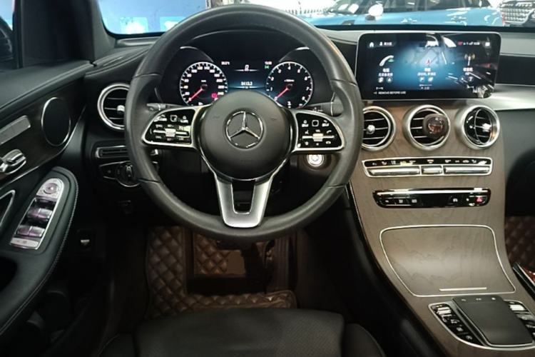 Used Mercedes-Benz GLC 2022 GLC 300 L 4MATIC Dynamic Edition Prestige Model Steering Wheel