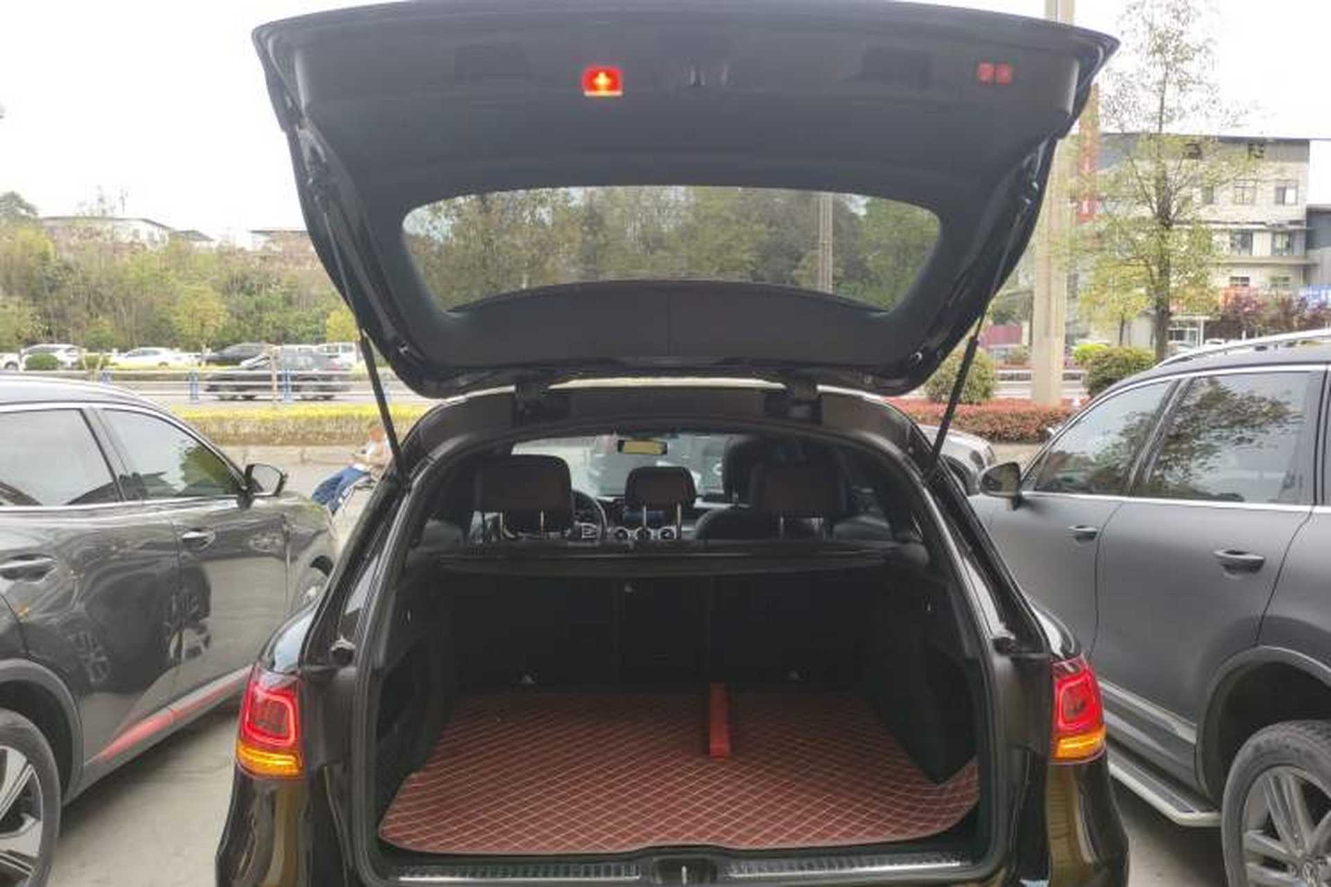 Used Mercedes-Benz GLC 2022 GLC 260 L 4MATIC Luxury Model Trunk