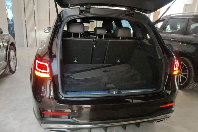 Used Mercedes-Benz GLC 2022 GLC 300 L 4MATIC Dynamic Edition Prestige Model Trunk