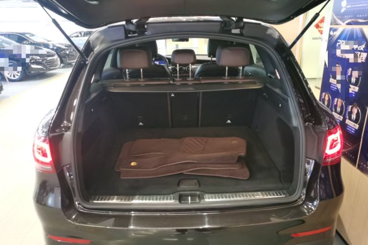 Used Mercedes-Benz GLC 2022 Second Facelift GLC 260 L 4MATIC Luxury Edition Trunk