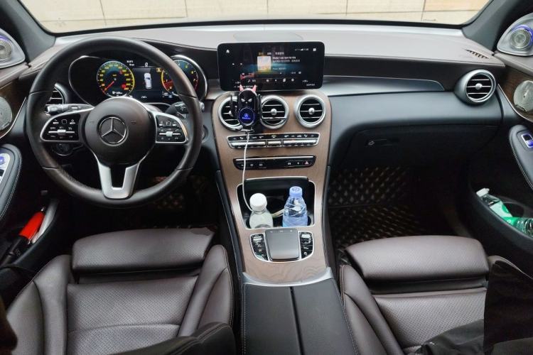 Used Mercedes-Benz GLC 2022 GLC 300 L 4MATIC Dynamic Model Center Console
