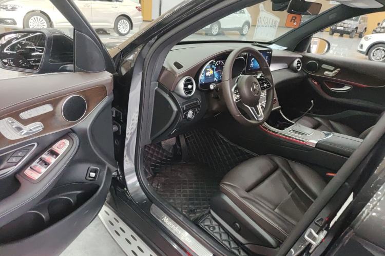 Used Mercedes-Benz GLC 2022 Refreshed GLC 300 L 4MATIC Dynamic Edition Prestige Version Driver Seat