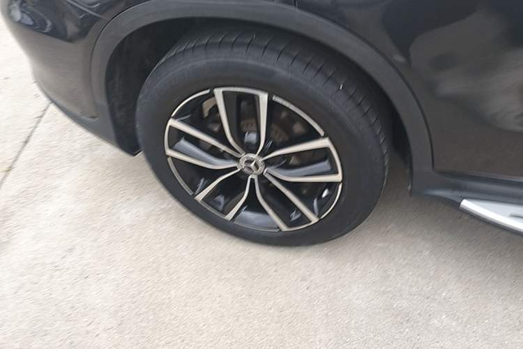 Used Mercedes-Benz GLC 2022 Refreshed GLC 300 L 4MATIC Dynamic Edition Exterior 5