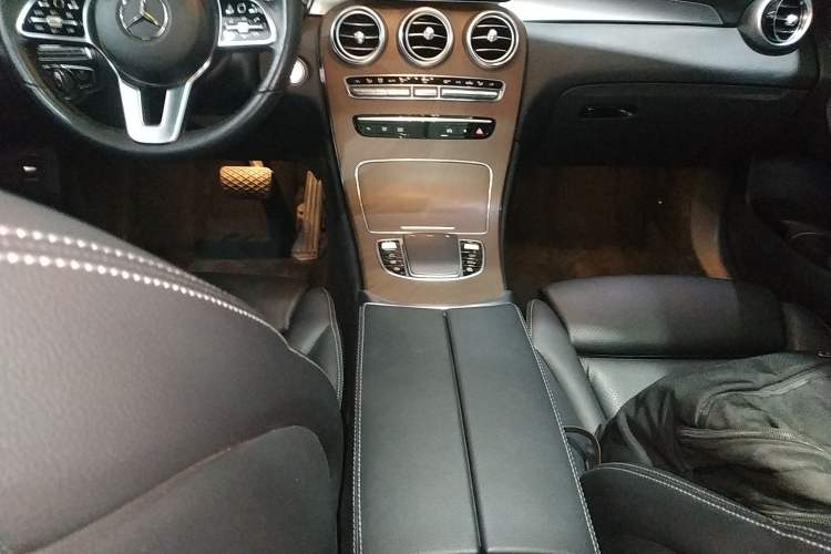 Used Mercedes-Benz GLC 2022 Refreshed GLC 300 L 4MATIC Dynamic Edition Prestige Version Gear Lever
