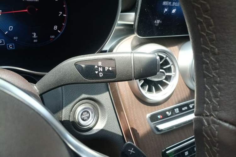 Used Mercedes-Benz GLC 2022 Refreshed GLC 300 L 4MATIC Dynamic Edition Prestige Version Gear Lever