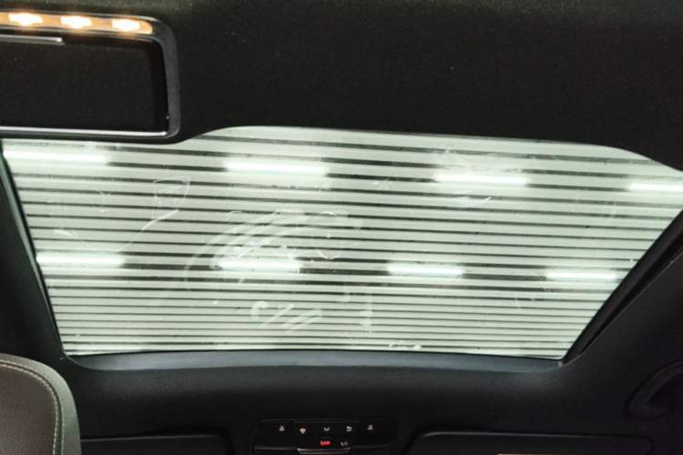 Used Mercedes-Benz GLC 2022 Facelifted GLC 260 L 4MATIC Dynamic Edition Headliner