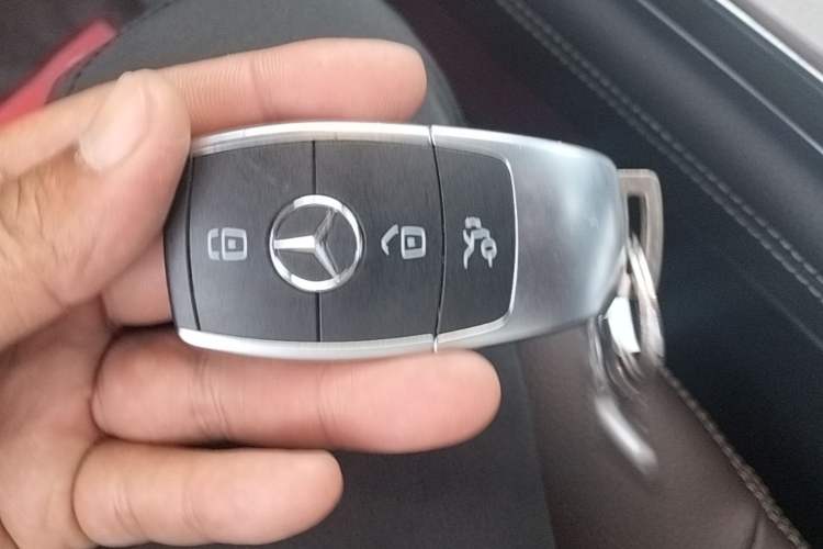 Used Mercedes-Benz GLC 2022 Refreshed GLC 300 L 4MATIC Dynamic Edition Interior 1