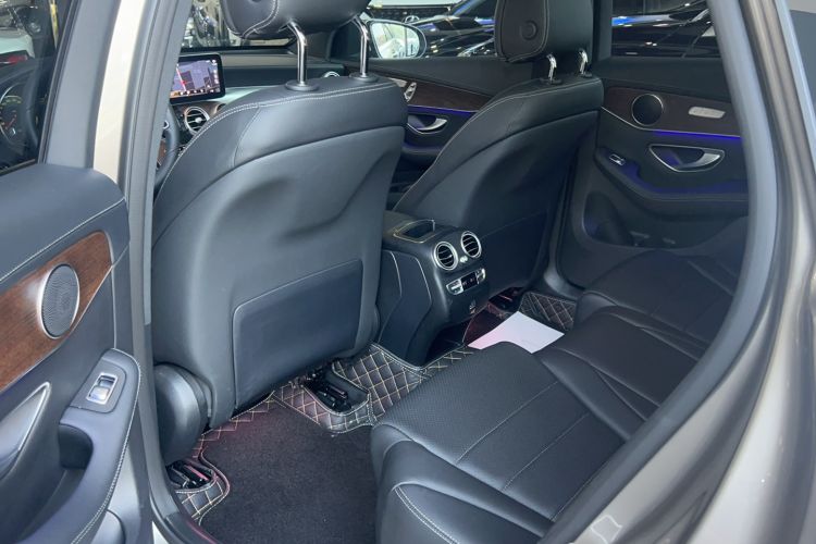 Used Mercedes-Benz GLC 2022 Facelift GLC 260 L 4MATIC Luxury Edition Interior 2