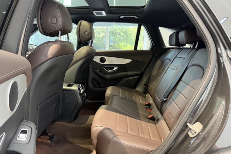 Used Mercedes-Benz GLC 2022 Refreshed GLC 260 L 4MATIC Dynamic Edition Interior 4