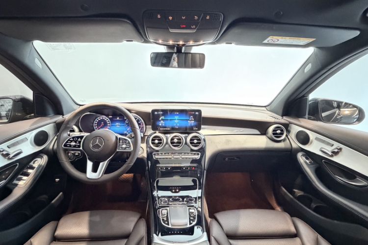 Used Mercedes-Benz GLC 2022 Refreshed GLC 260 L 4MATIC Dynamic Edition Interior 7