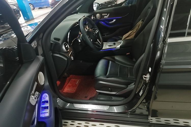 Used Mercedes-Benz GLC 2022 GLC 300 L 4MATIC Dynamic Model Left Front Seat